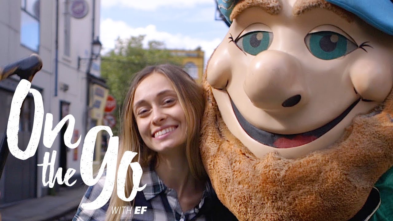 Maria visits the Temple Bar Area in Dublin &ndash; On the go with EF #75
