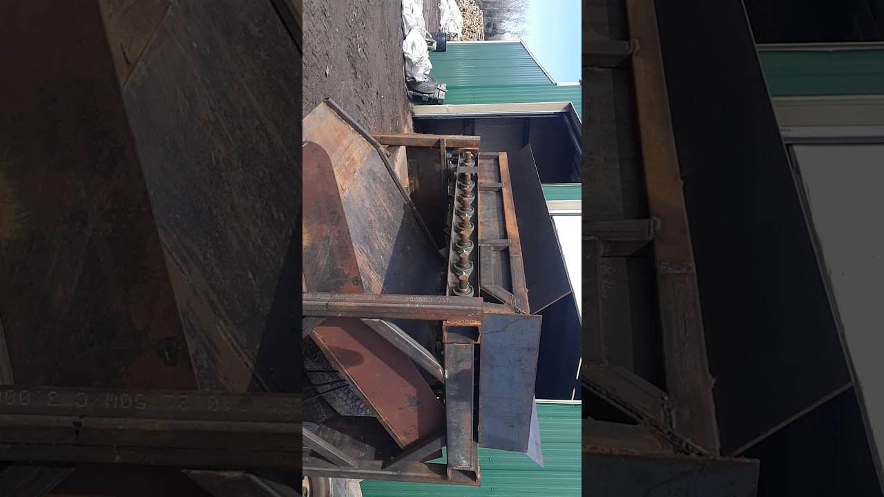 Firewood cleaner  firewood conveyor