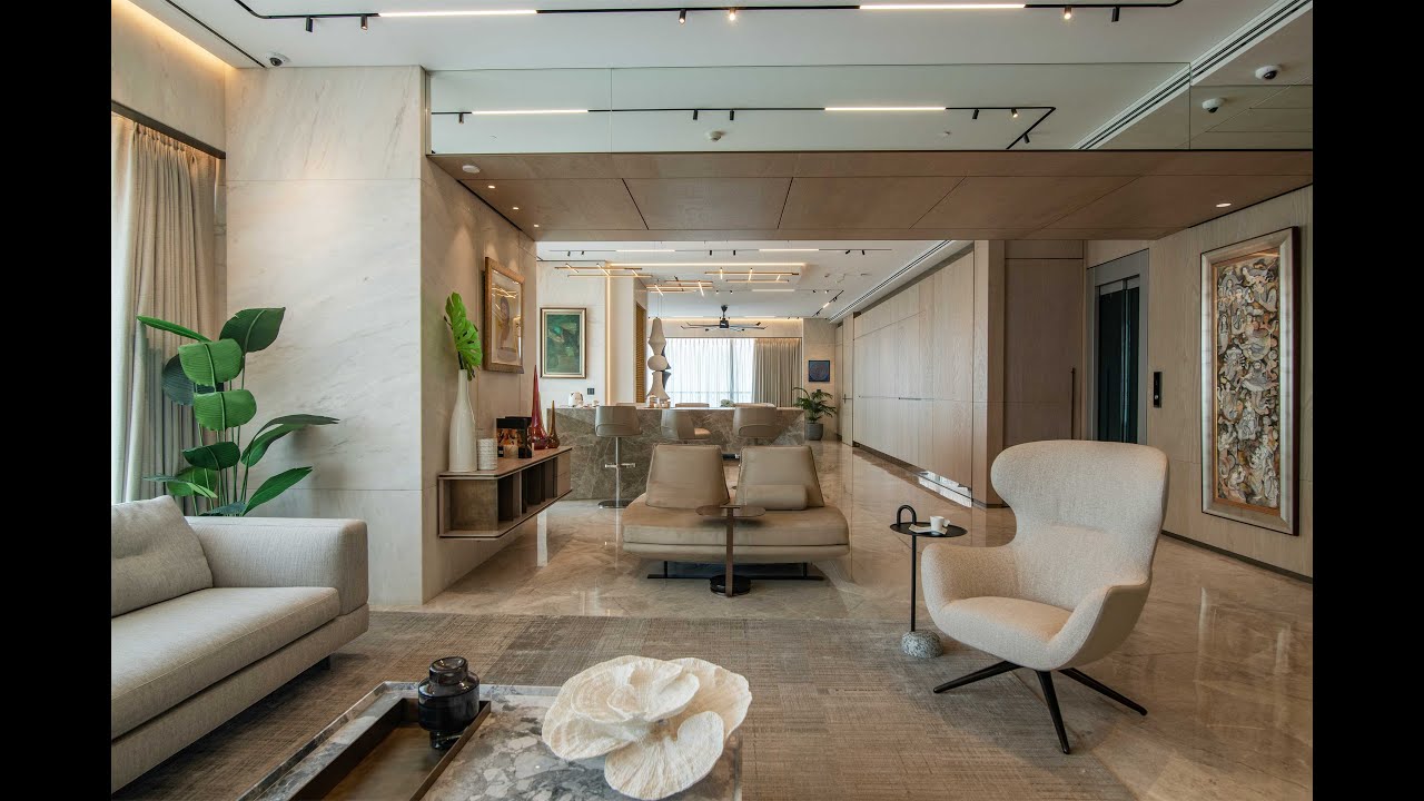 Uber-Luxury Apartment at Nepean Sea Road, Mumbai, by Talati and Partners