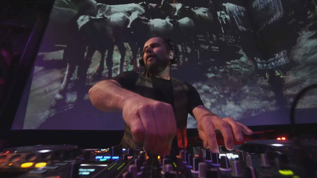 Mollono.Bass & VJ Berta_Yamini | 3000Grad | Harry Klein | Munich (Germany)