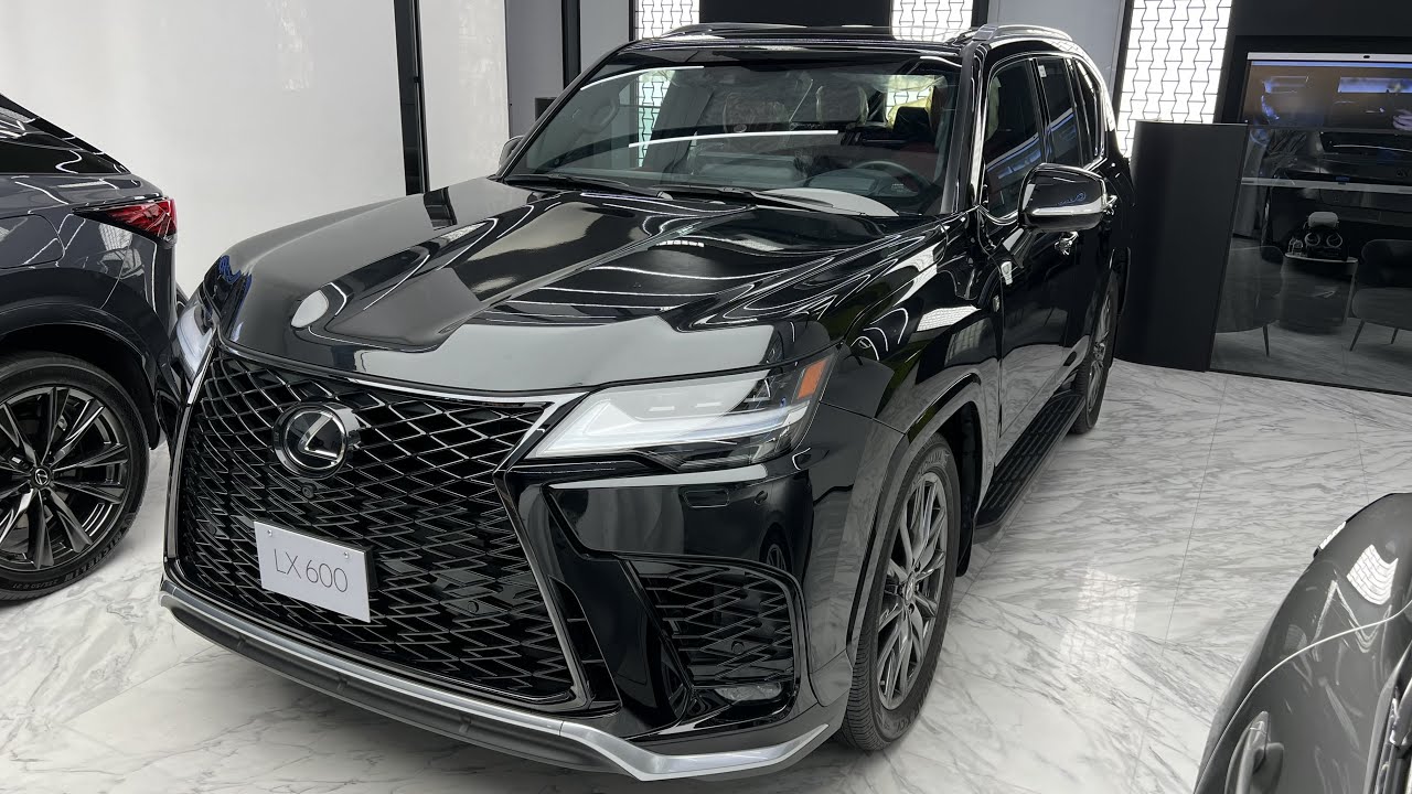 لكزس LX600 2023 سبورت الساير الفخامة والقوة معاً 6 سلندر توين تيربو مقاعد جلد احمر