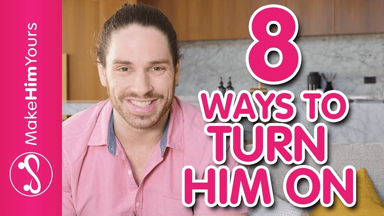 8 Sexy Things Girls Do That Turn Guys On (Without Being Sexual)