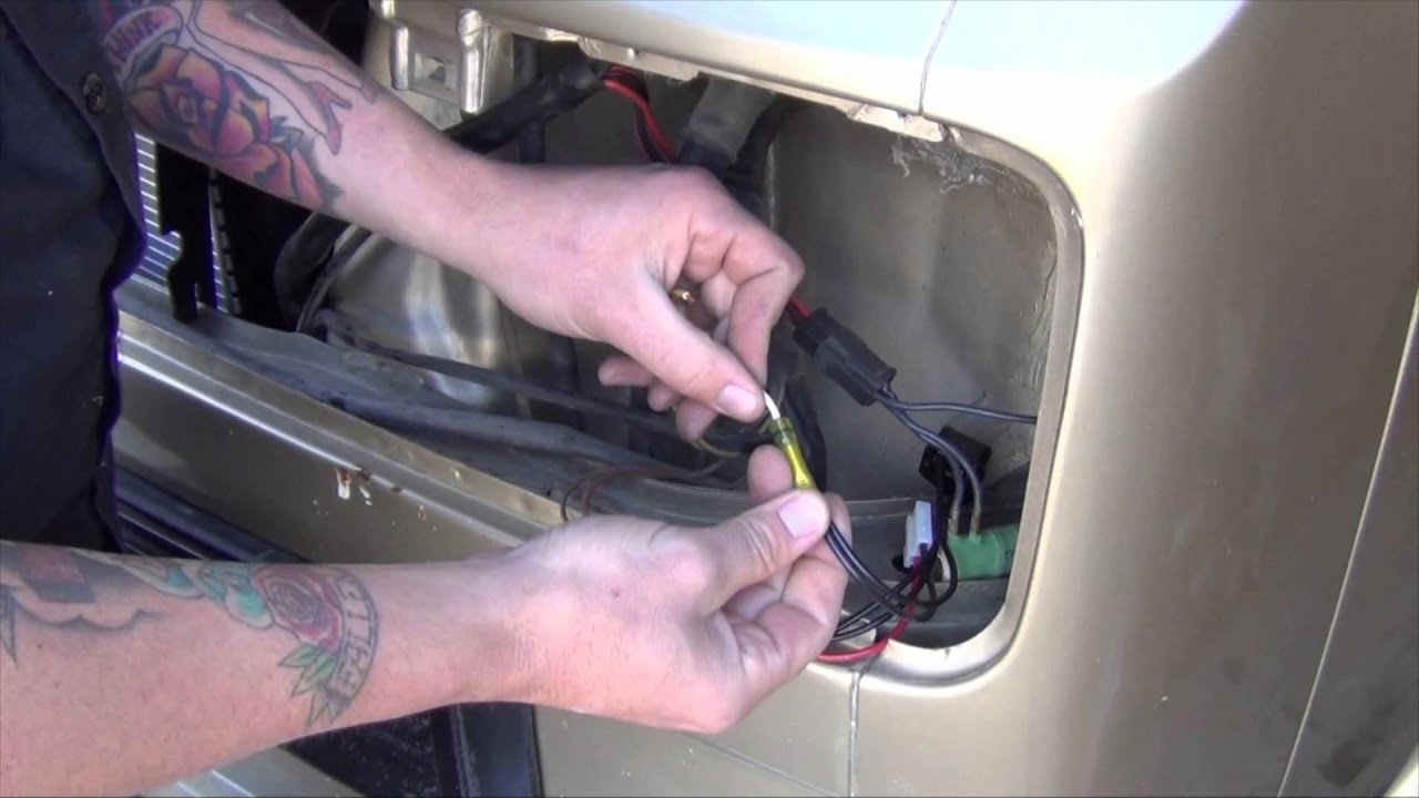 GoWesty : South African 4-Headlight Grill Kit for Vanagon