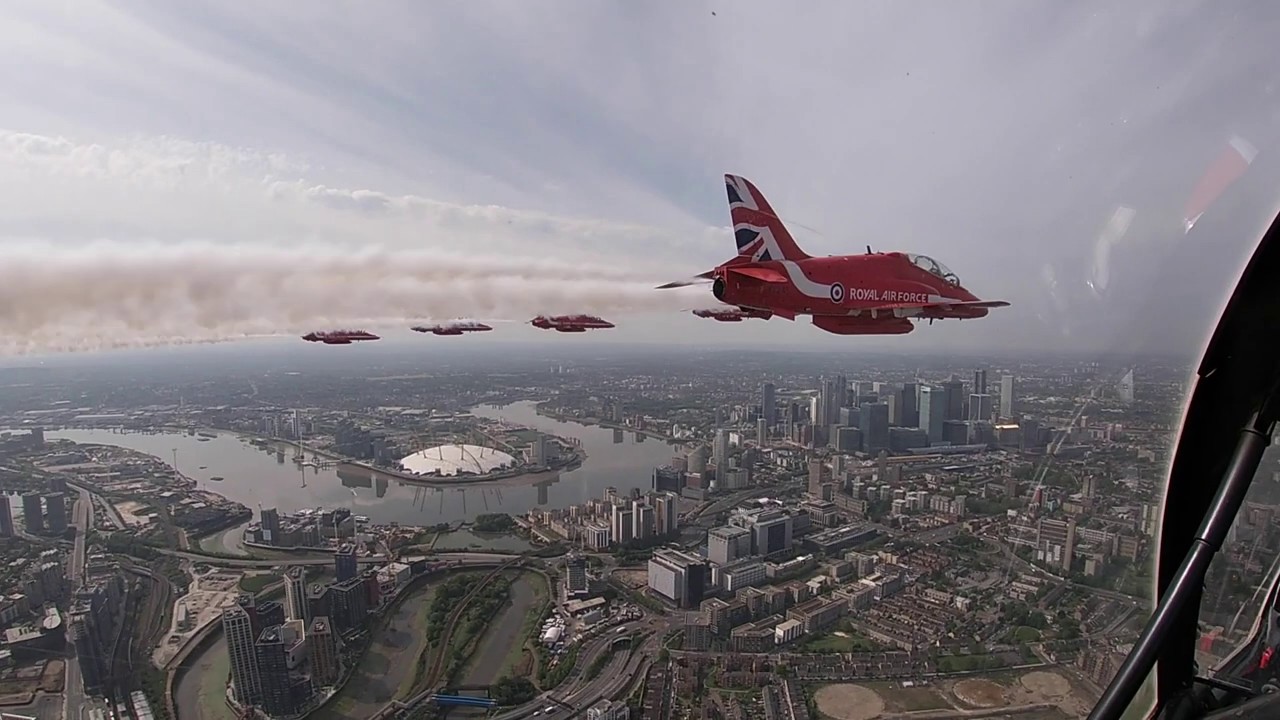 Red Arrows Cockpit view over Central London