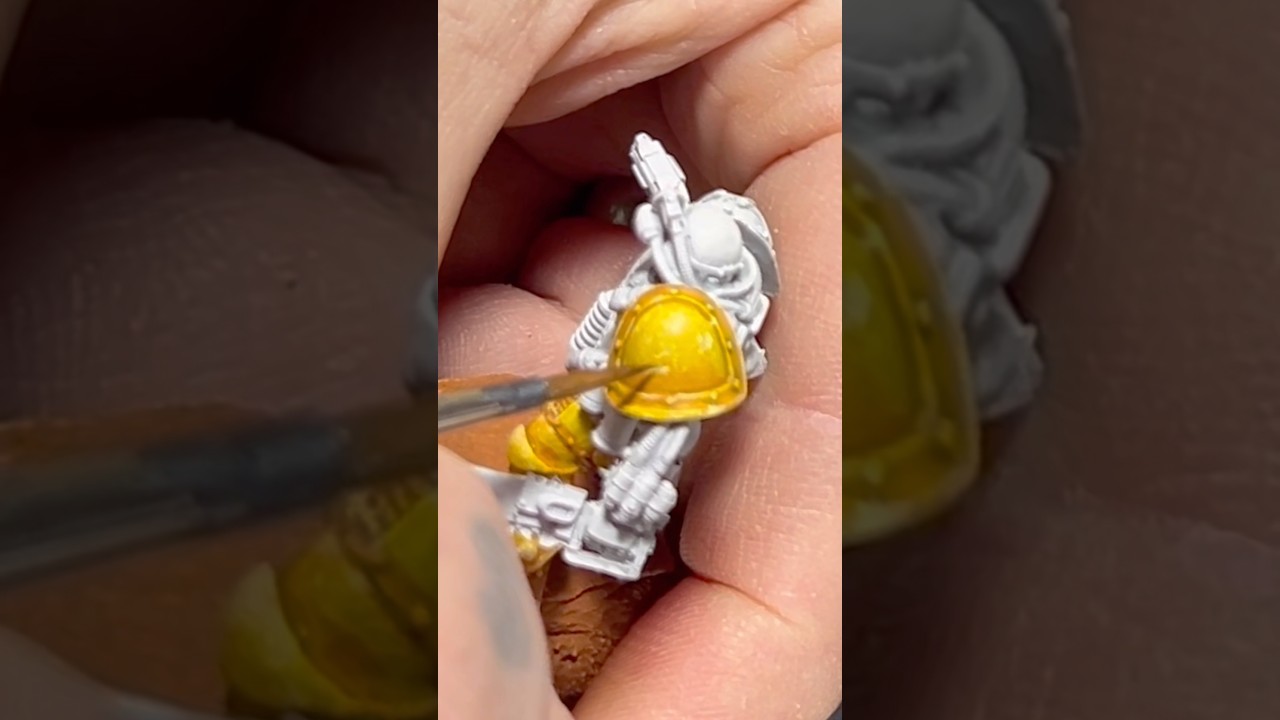 Weathered Imperial Fists armour without Airbrush!