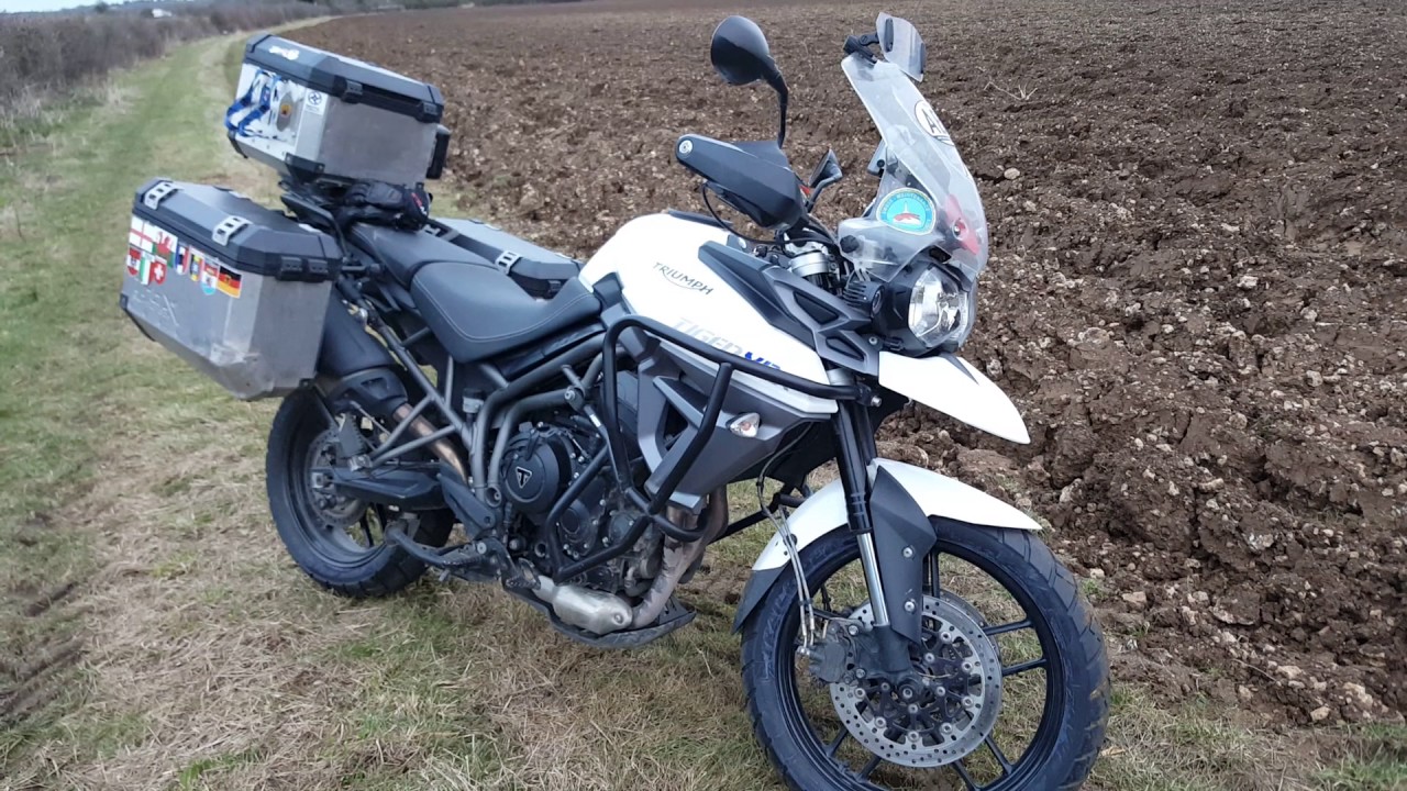 Triumph Tiger 800 xrx Review/walk round