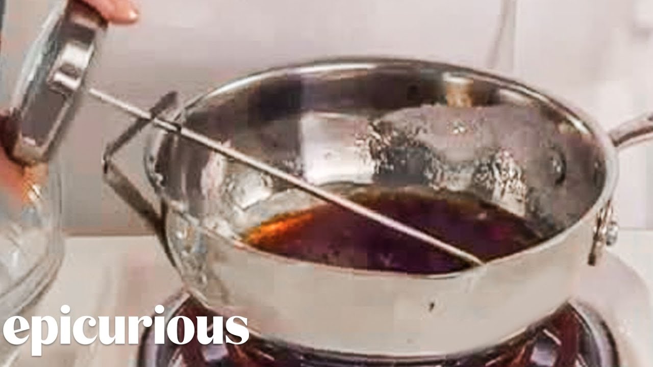 Как карамелизовать сахар | Epicurious