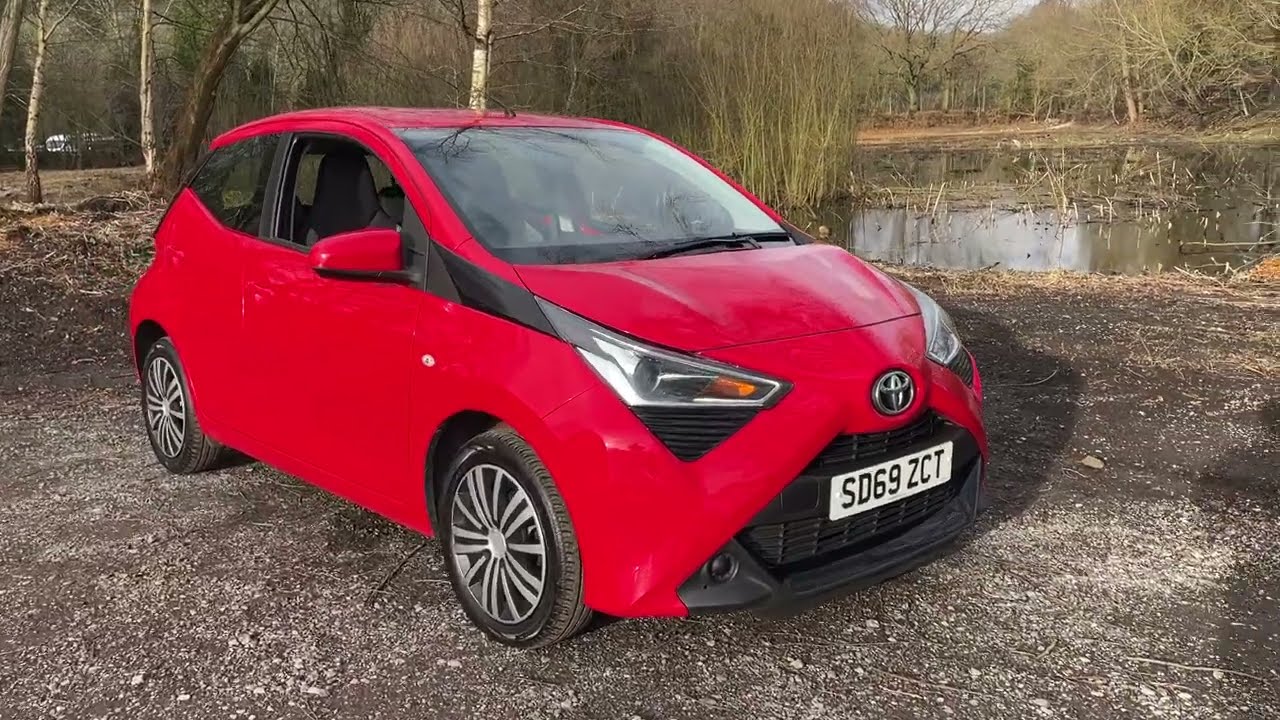 Toyota AYGO 1.0 VVT-i x-play