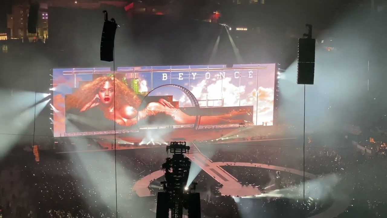 Beyonce Renaissance Opening Scene - Atlanta Night 3