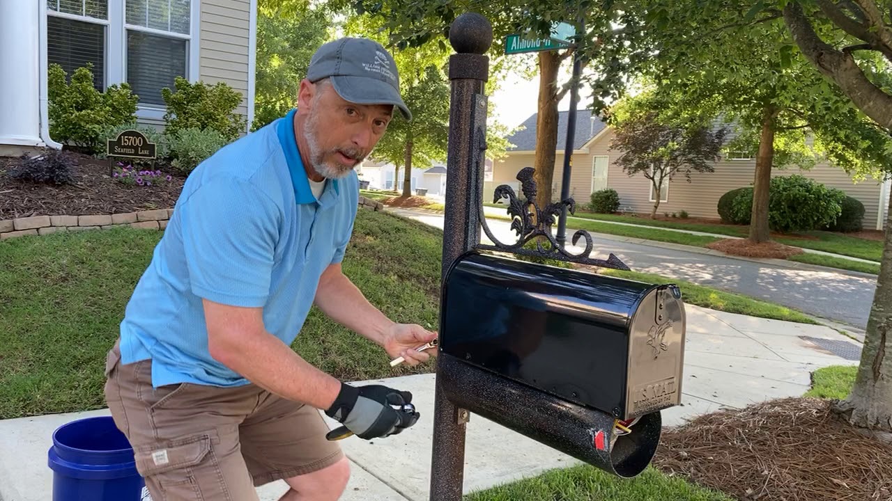 Macaulay Mailbox Renewal - 2 Tighten Screws