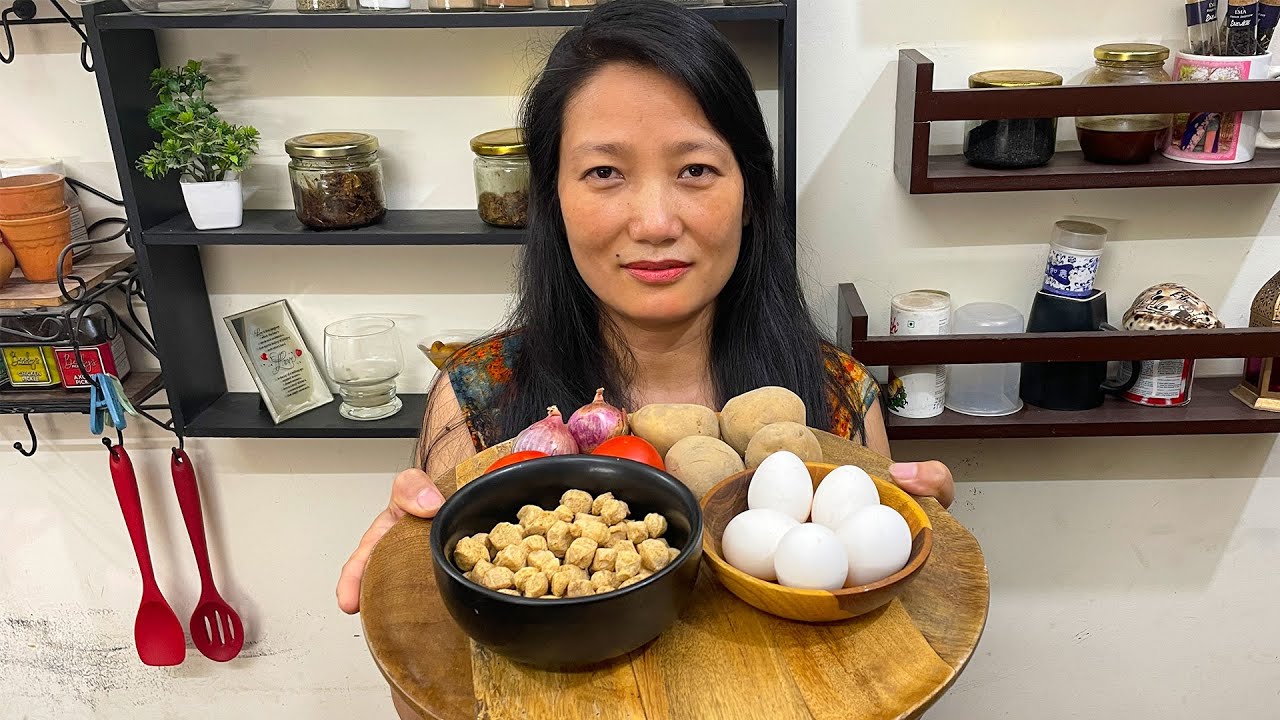 Fried Soya Chunks with Egg and Potato | Soya Chunk (Nutrela) Recipe