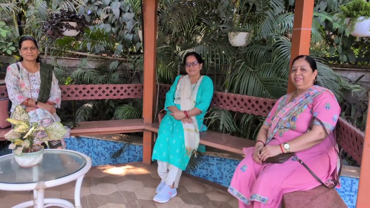चलते हैं कहीं खूबसूरत जगह
