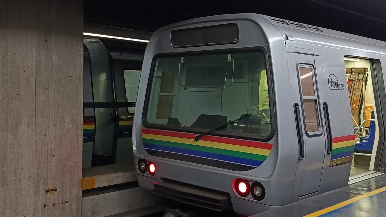Trenes Alstom Saliendo de la estación Capuchinos L2 🟢 #viralvideo #video 