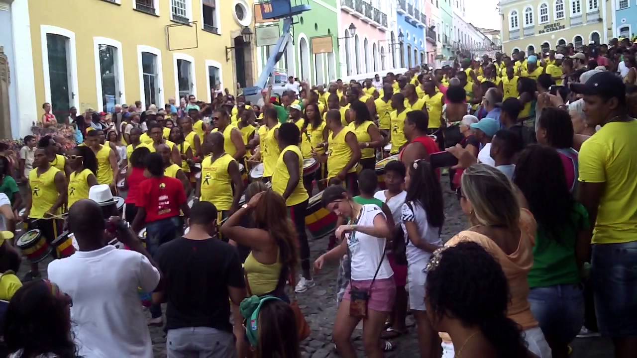 Olodum in den Straßen des Pelourinho - Teil 1