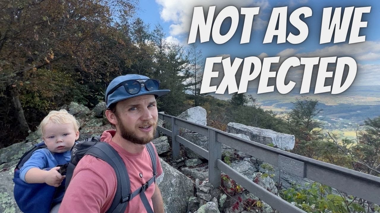 Hiking with toddlers | Beautiful views at Hawk Mountain