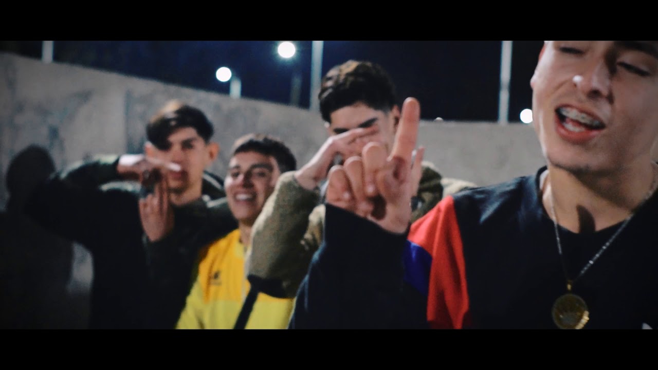 aK4:20----TRIPI DONT&acute; PIKI (PRODby LAMPI.) X (SHOTby GALAXYPROD)