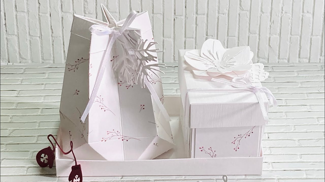 Weihnachtliche Geschenkverpackung mit Tablett