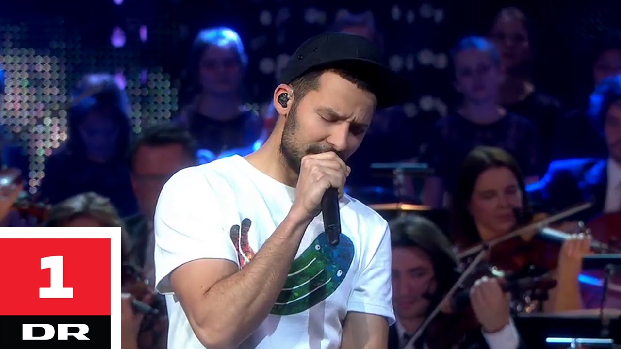Isam B - Dejlig er jorden | DRs Store Juleshow 2015 | DR1