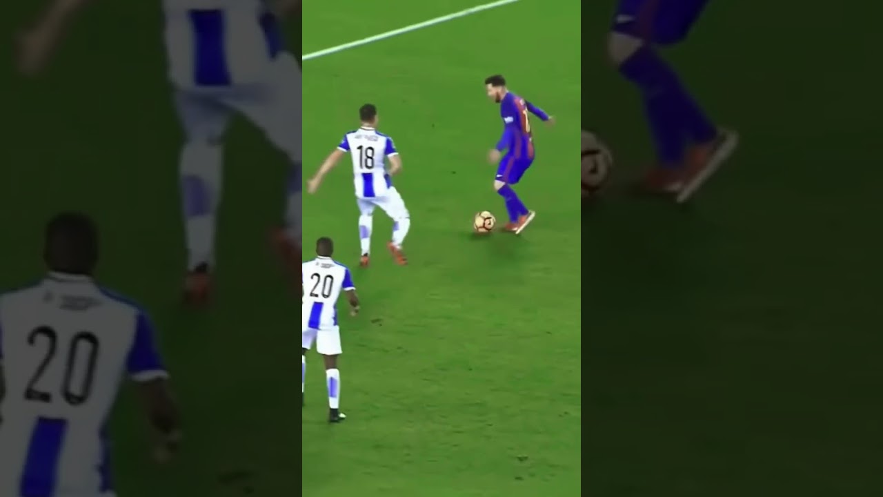 He can’t be REAL🐐 