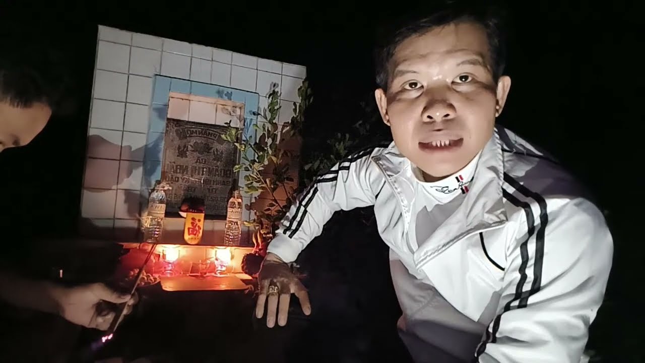 T&acirc;m Linh Dưới Lộ Cao Tốc Trả Lễ Những Ng&ocirc;i Mộ Thi&ecirc;ng Cầu Cơ Xin Lộc Mới || Phim Ngắn