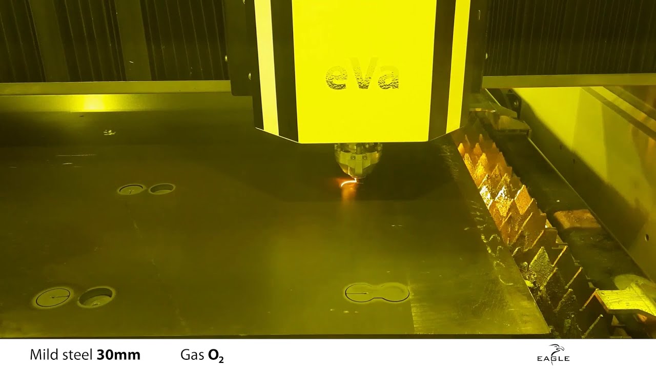 Eagle 8kW Fiber laser cutting 30mm steel with oxygen assist