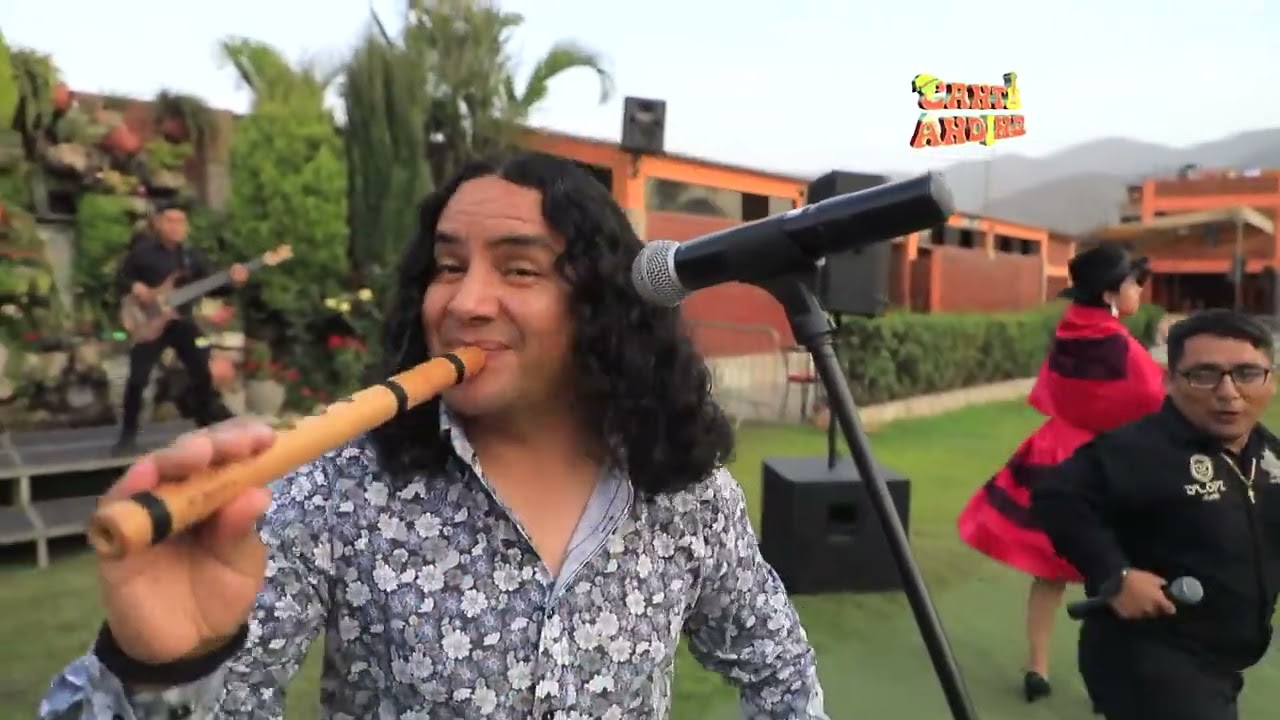 HERMANOS AYVAR. TEMA: CUERPO DE BOTELLA