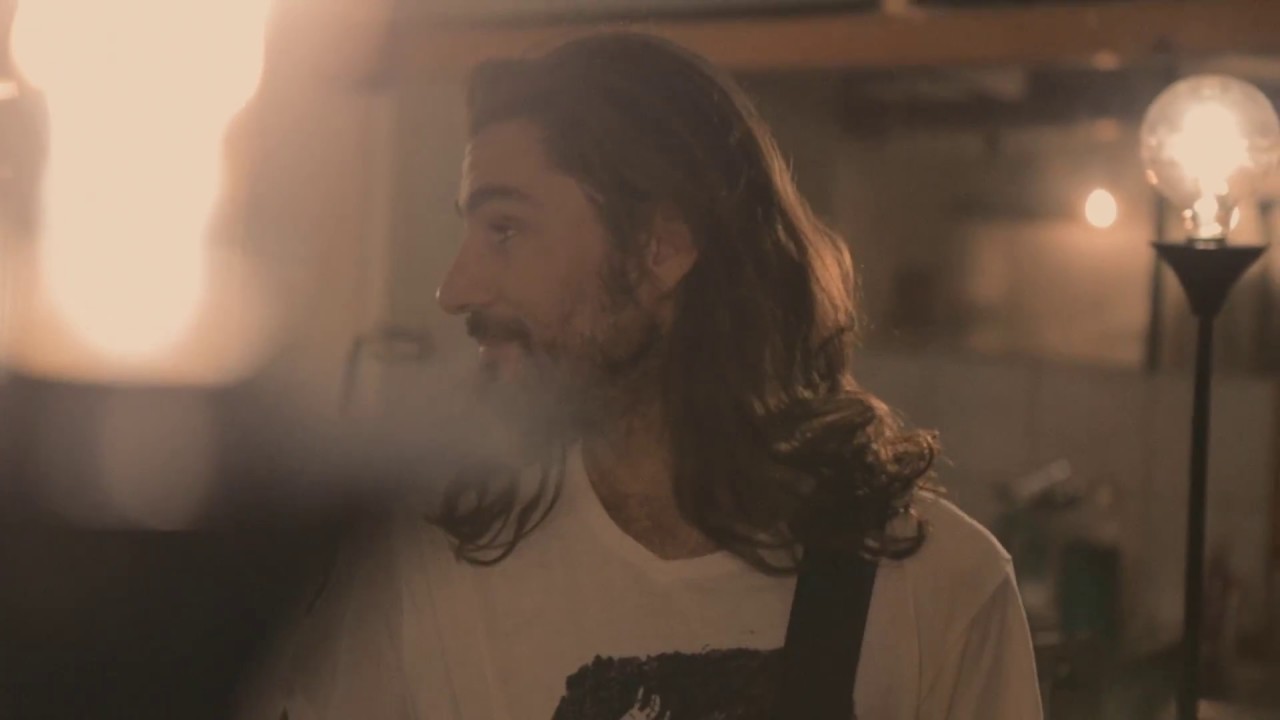 &lsquo;The Night Is Still Young&rsquo; &ndash; Albumdebut auf wemakeit.com