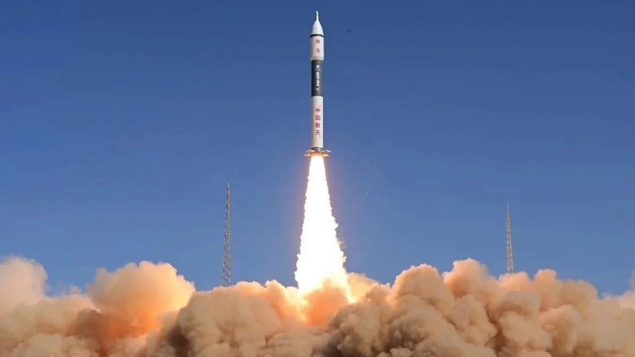 Kuaizhou-11 launches 8 satellites
