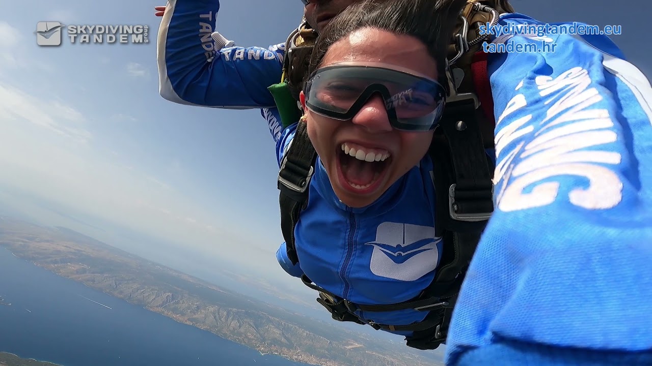 Skydiving tandem jump, Handycam 2021-b