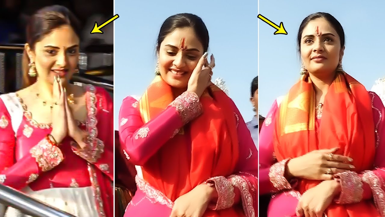 Anchor Sreemukhi Latest Visuals @ Tirumala Temple | Sreemukhi Latest Video | Filmy Hunk
