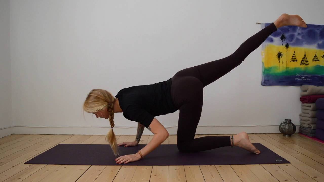 20 min Yoga Flow Somatics in English