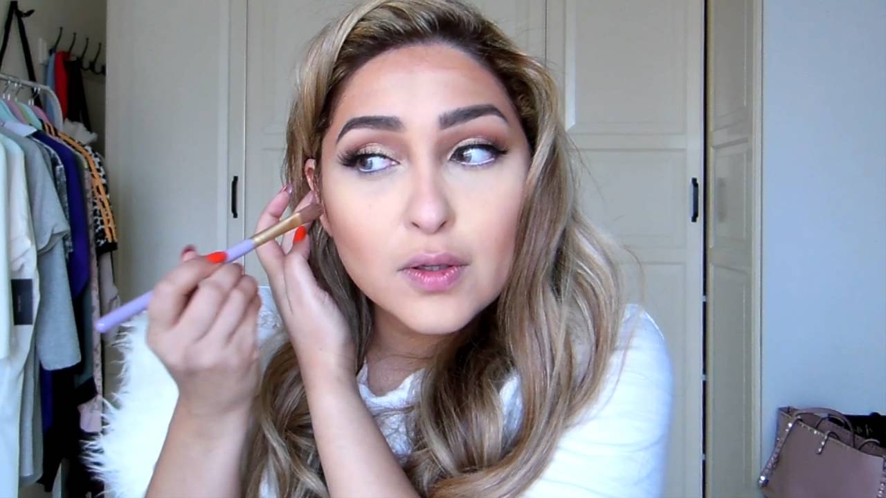 HUDA BEAUTY ROSE GOLD EDITION EYE PALETTE- SOFT GODDESS LOOK