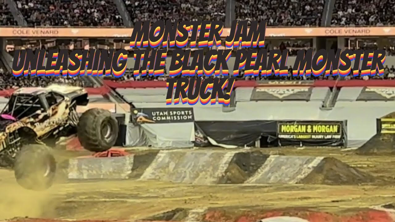 Monter Jam BLACK PEARL Monster Truck RIPS THE TRACK TO SHREDS! #monsterjam #freestyle #monstertruck 
