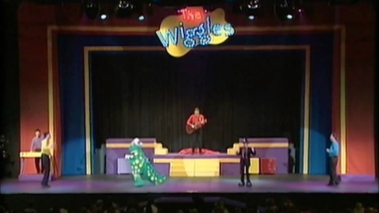 The Wiggles | Romp Bomp A Stomp (Live Karaoke)
