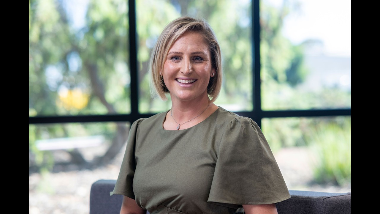 Brooke Shelly | La Trobe University 2026 Distinguished Alumni Award