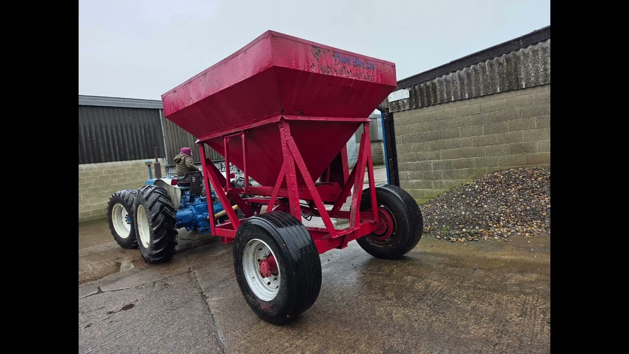 Gravel trailer
