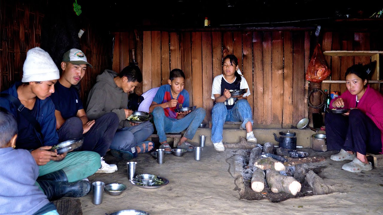 manjita's all neighbors gathered for lunch in her shed || Himalayan people having lunch || shepherd
