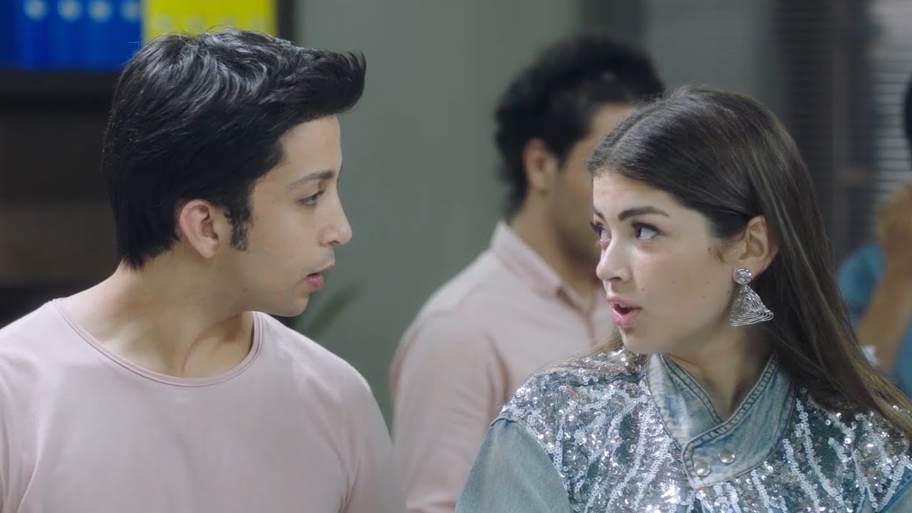 اضحك مع ليلي زاهر و هشام جمال وهما بيضايقوا بعض هي بتحب 😘اسر يس😍 وهو بيحب 😘ياسمين صبري😍