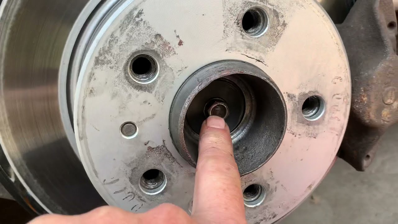 Mercedes R107 axle shaft spacers - careful! Don't make this mistake!