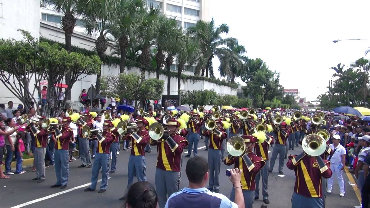 Coruña Drum & Bugle Corps Desfile 15 de Septiembre 2012