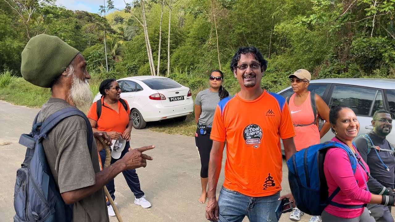 Hiking from Caura to The Border with @farmerharry @KimberlyBadloo featuring @bushman.22