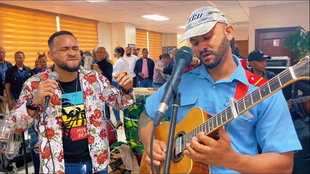 El guachy. ayyy Dios fiesta en el senado RD