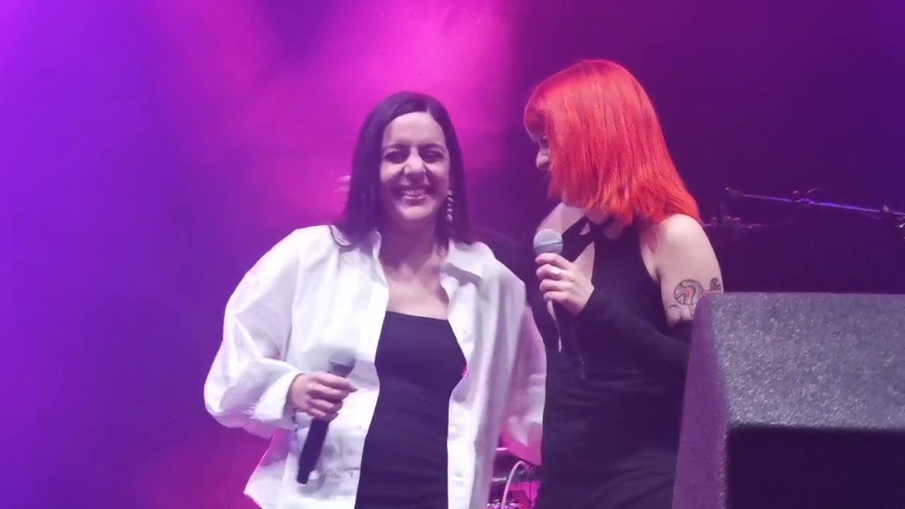 Algo Contigo - Alba Reche ft Valeria (el encuentro, Madrid)