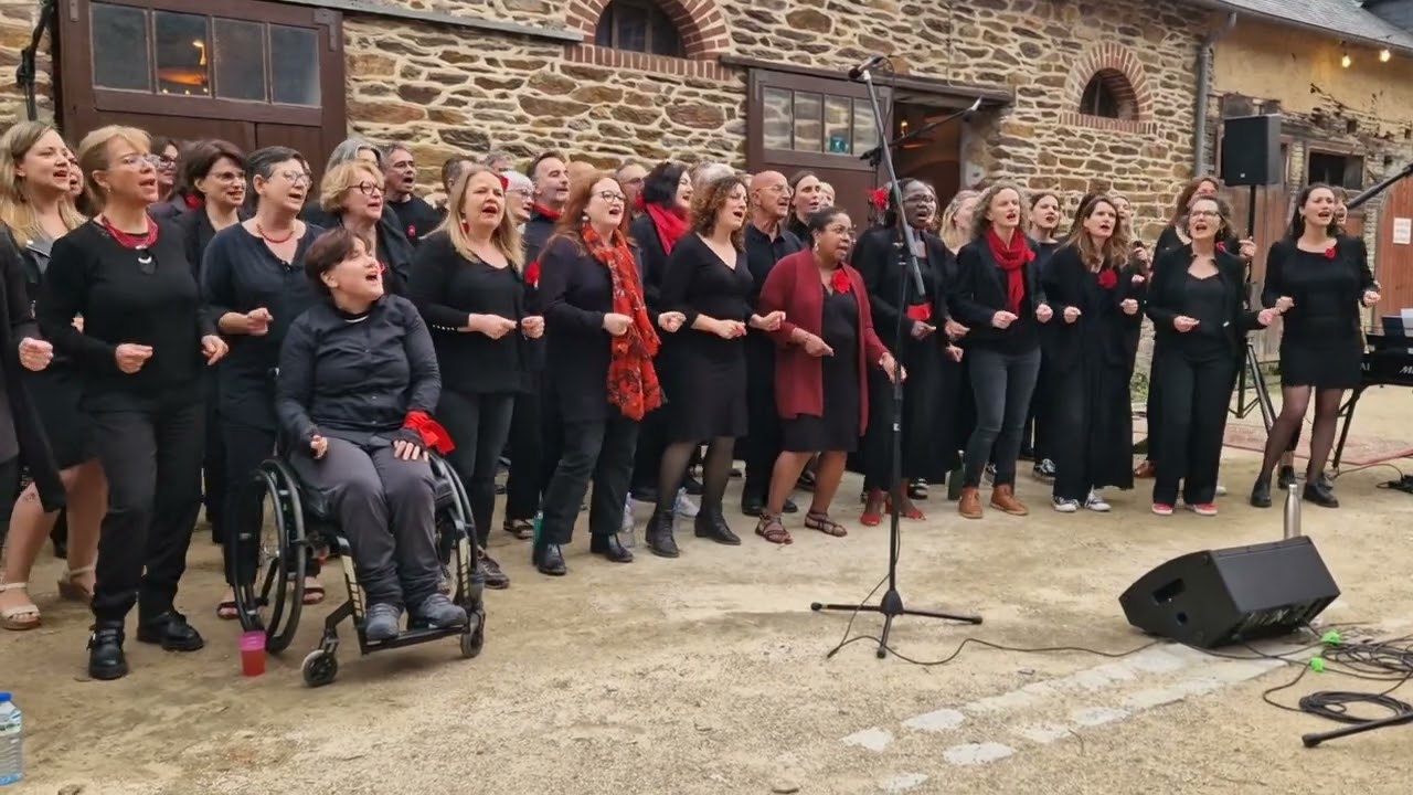 The SoulSpirit Choir - Every Praise ( Hezekiah Walker )