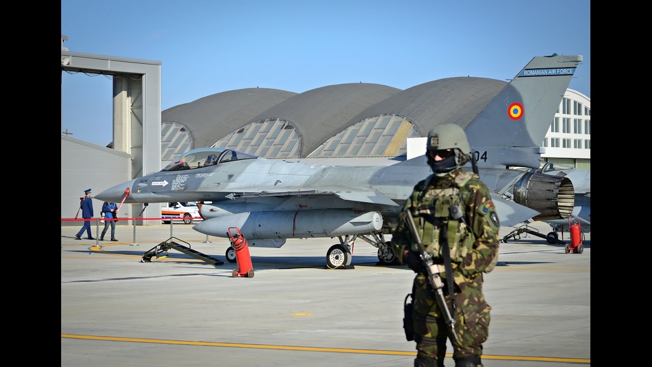 Avioanele F-16 au intrat oficial in serviciul Fortelor Aeriene Romane