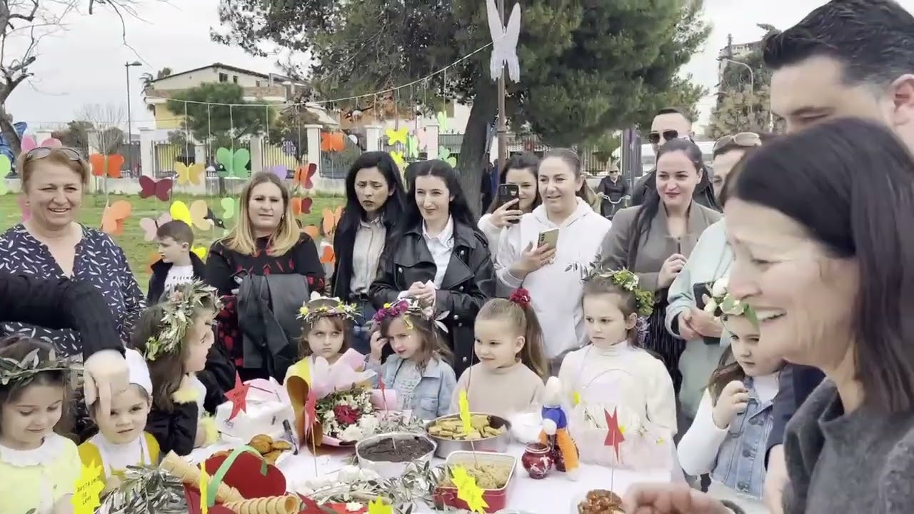 Dita e Verës, ja si po festohet në Kavajë nga fëmijët dhe qytetarët