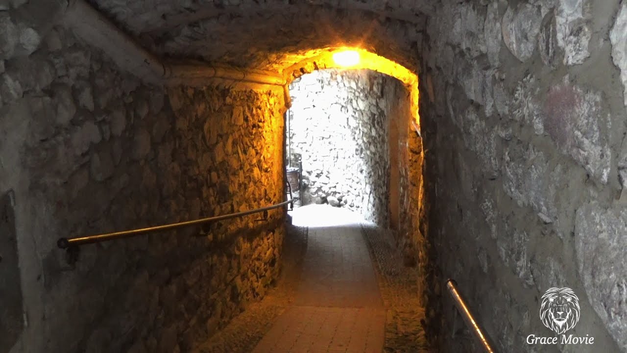 Liguria di Ponente- Borghi Antichi -Taggia  HD