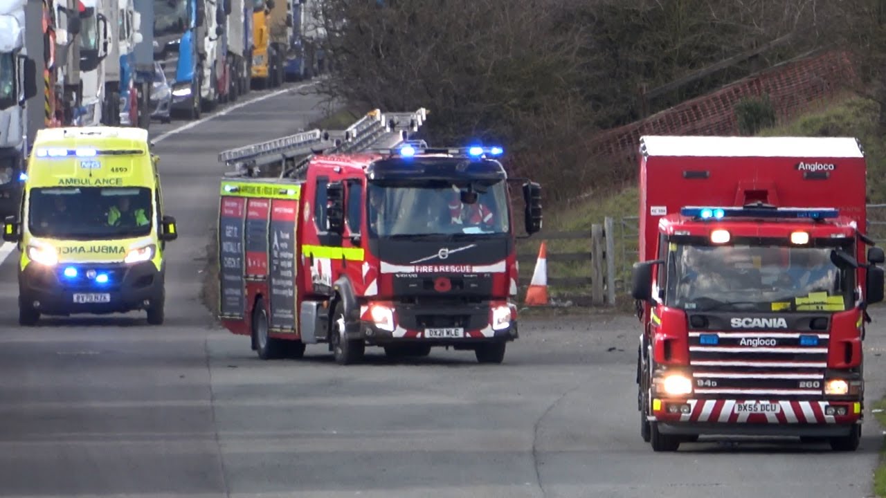 [RTC Unit Responding] Lorry Crashes onto OPPOSITE CARRIAGEWAY of M6 Motorway
