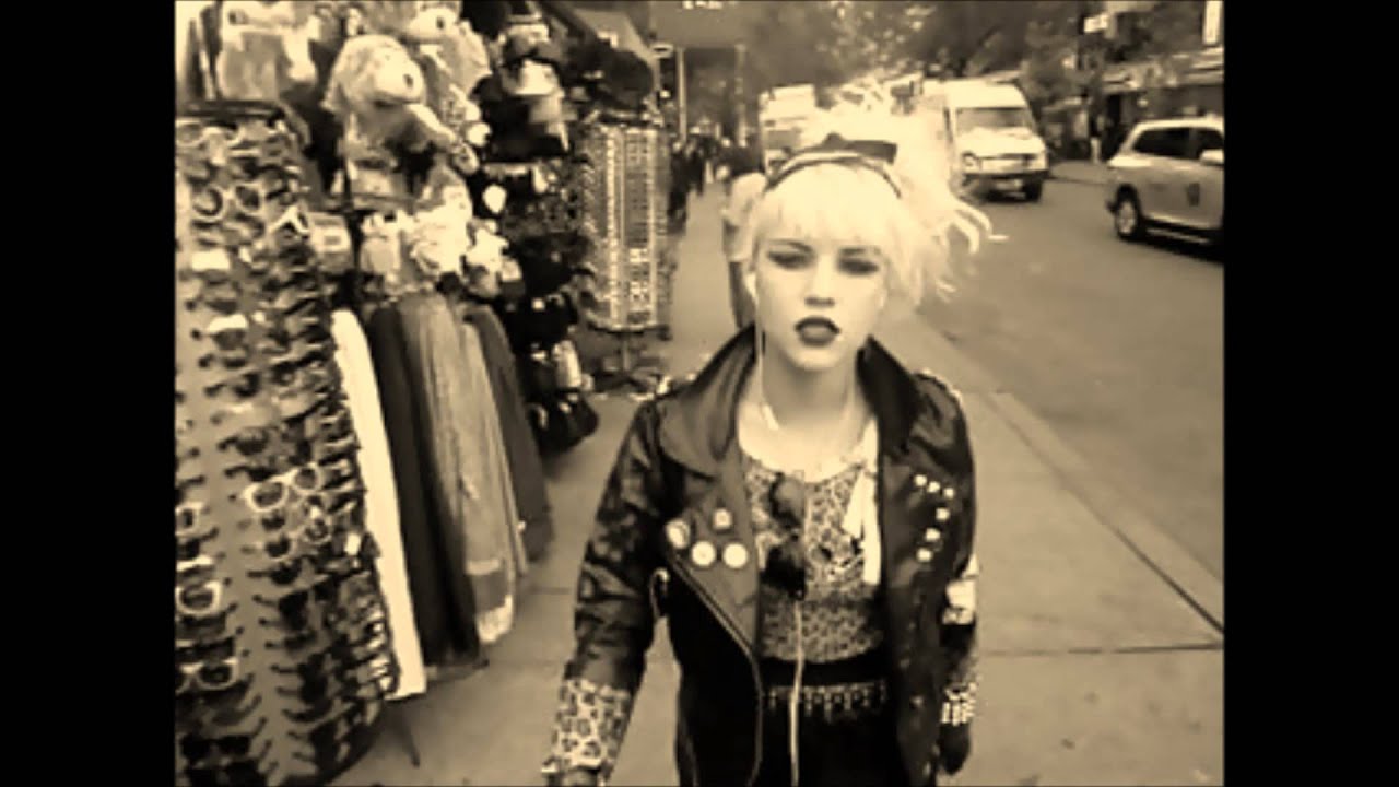 BARB WIRE DOLLS  - 