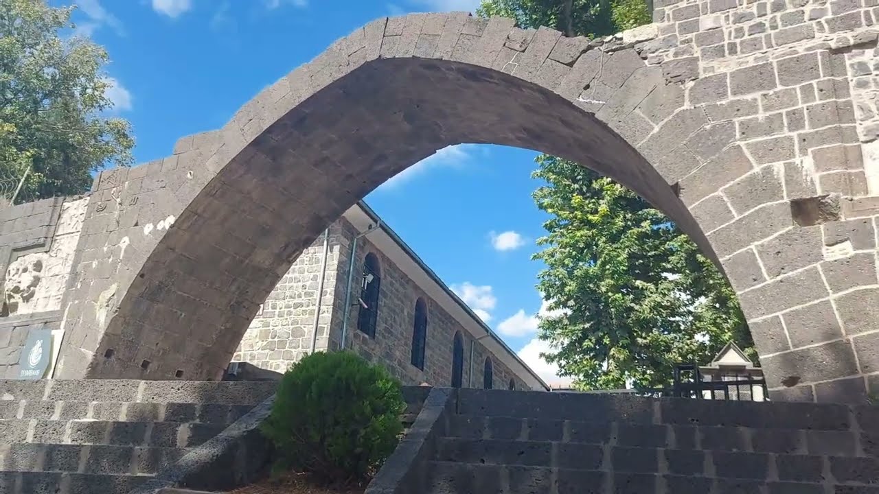 Gelin Beraber, DİYARBAKIR SURLARI ve Hz. Süleyman Camii gezelim.